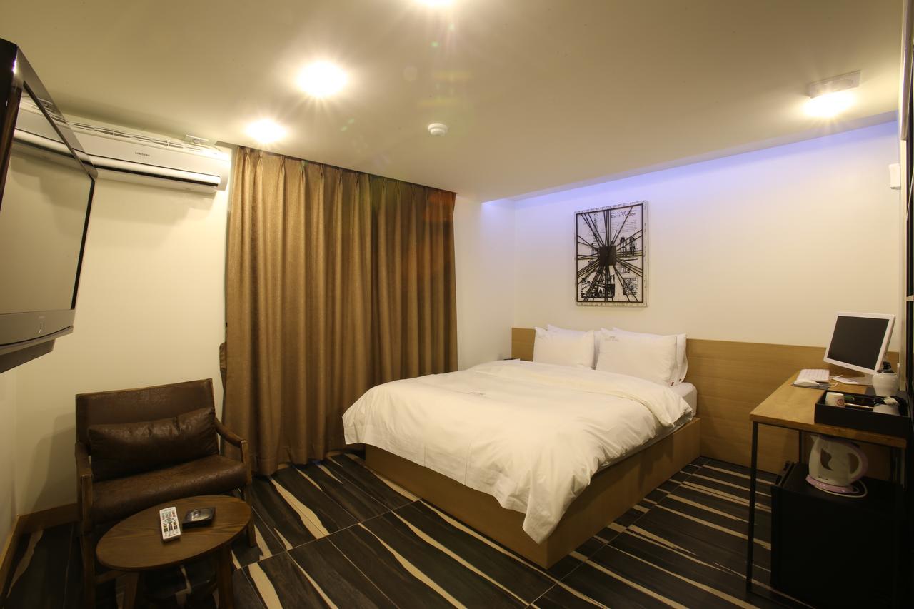 Guri Cello Hotel Buitenkant foto