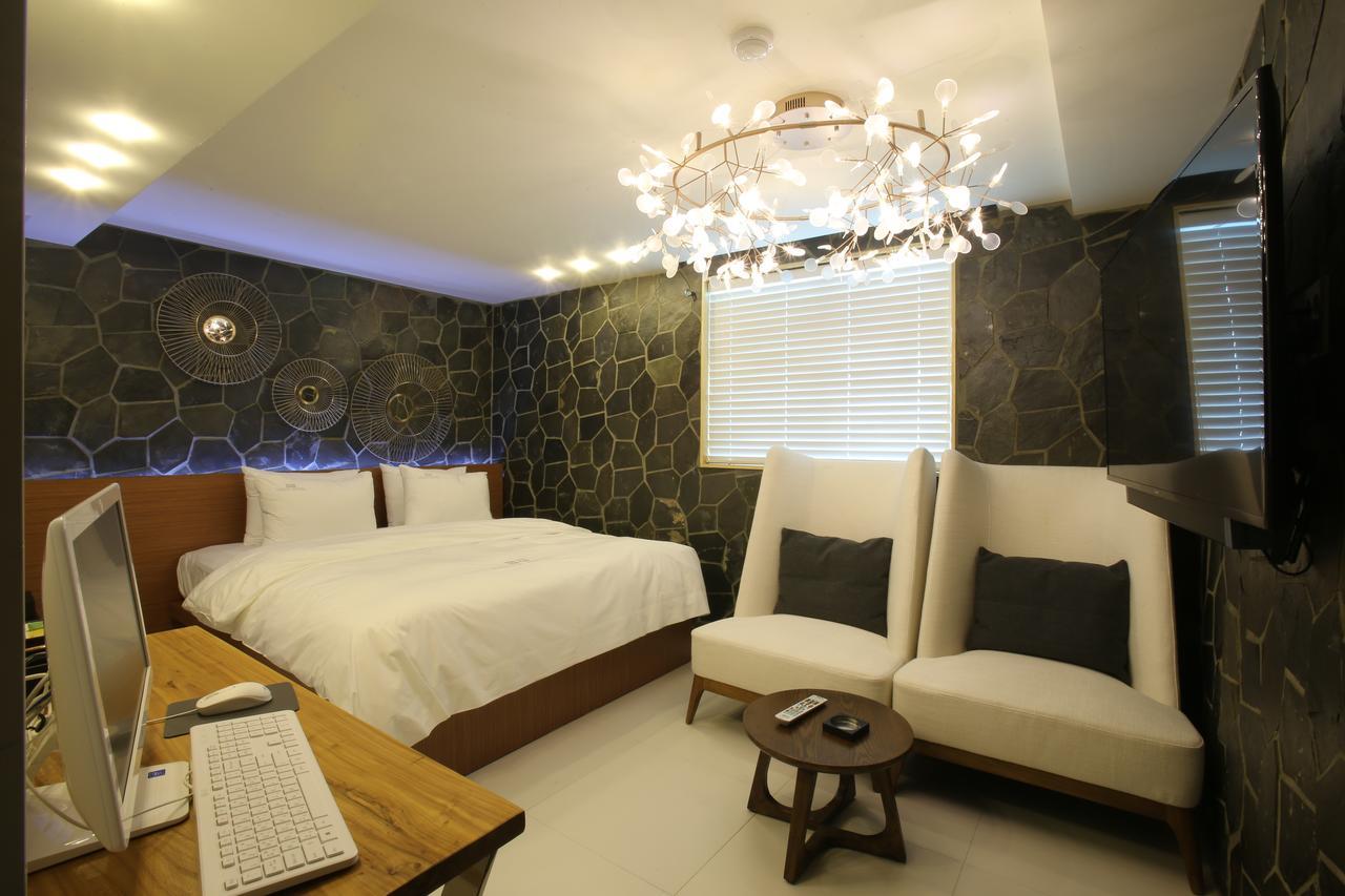 Guri Cello Hotel Buitenkant foto