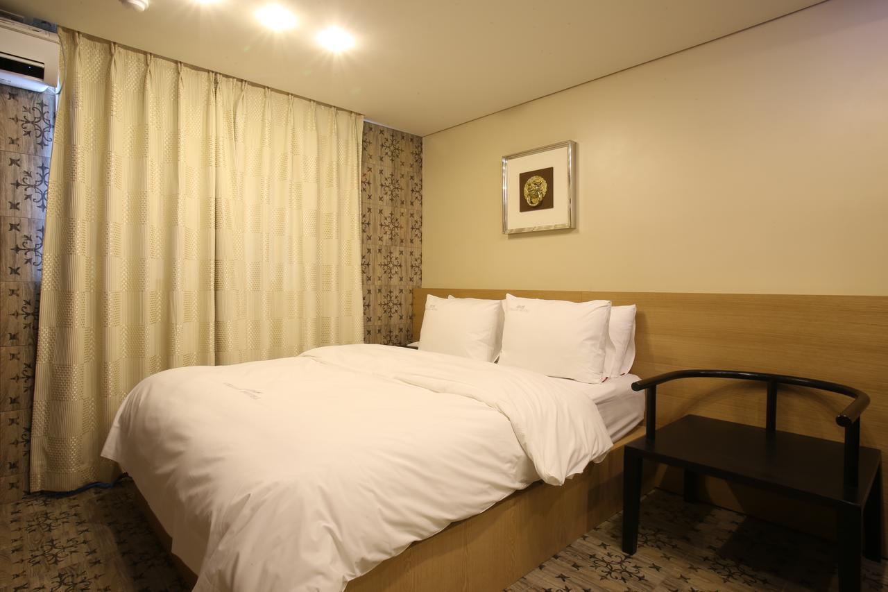 Guri Cello Hotel Buitenkant foto