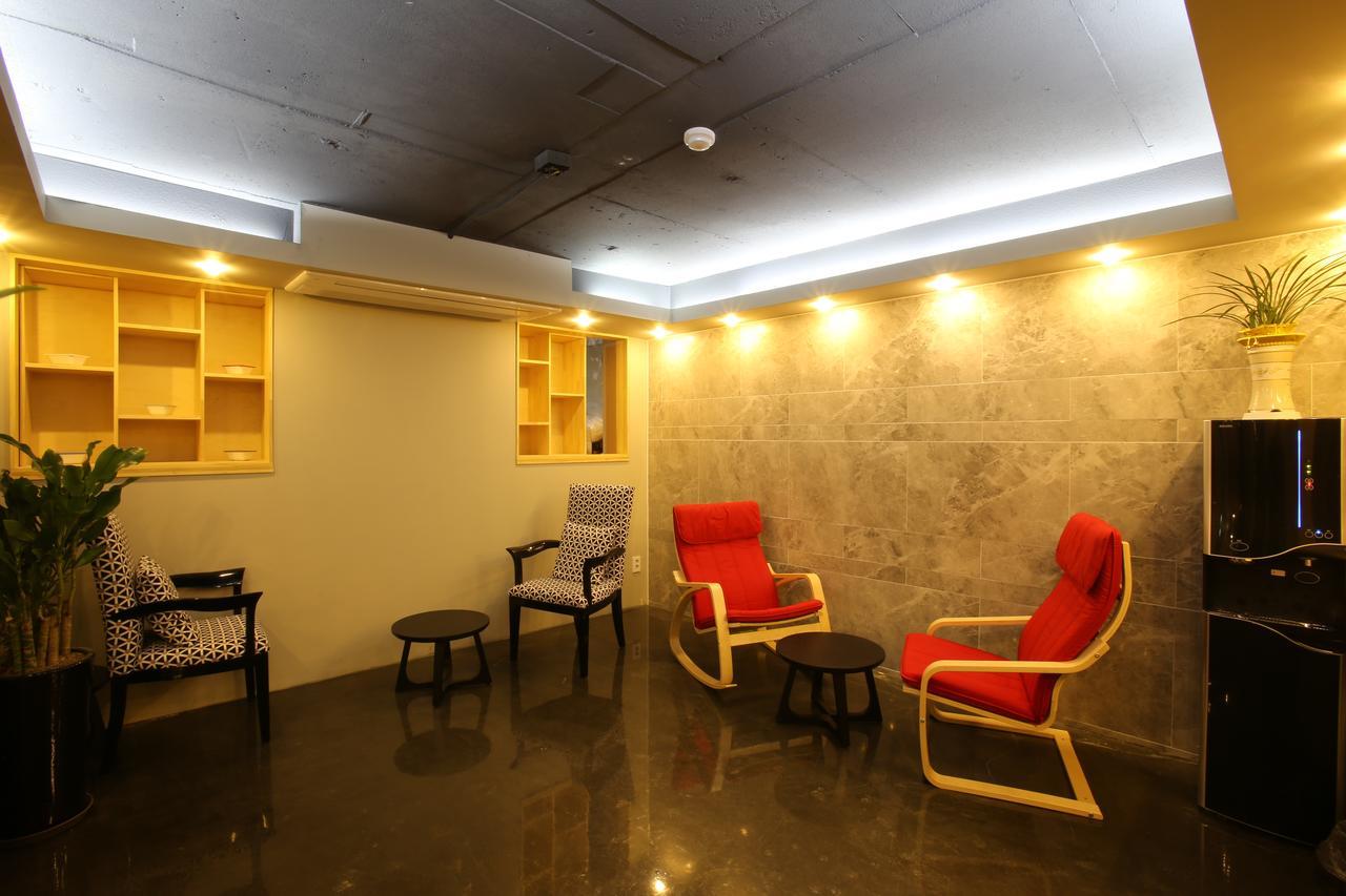 Guri Cello Hotel Buitenkant foto
